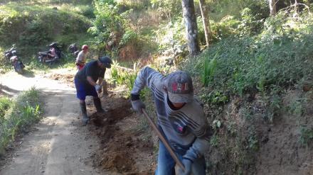 Pemasangan Jaringan Pipa Air Bersih Program Pamsimas III Kabupaten Buleleng